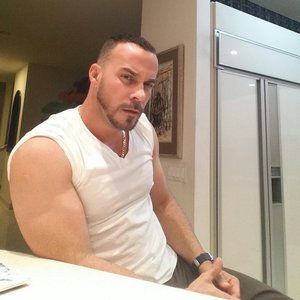 Meet your Posher, Leonardo